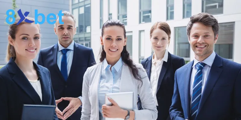 Đội Ngũ Nhân Sự Và Đối Tác Chiến Lược Hàng Đầu Của 8XBET Chính sách tuyển dụng nhân sự ở thương hiệu 8XBET